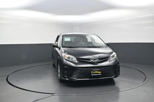 Midnight Black Metallic 2020 Toyota Sienna L
