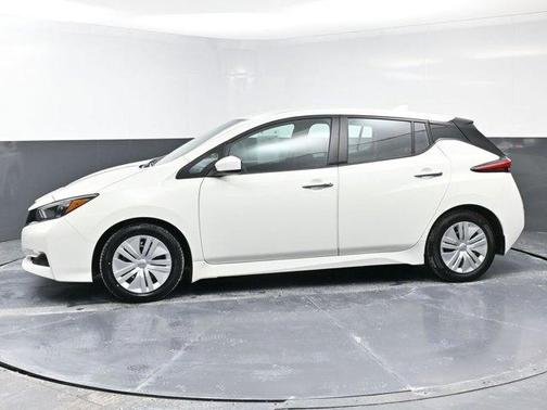 Glacier White 2023 Nissan Leaf S