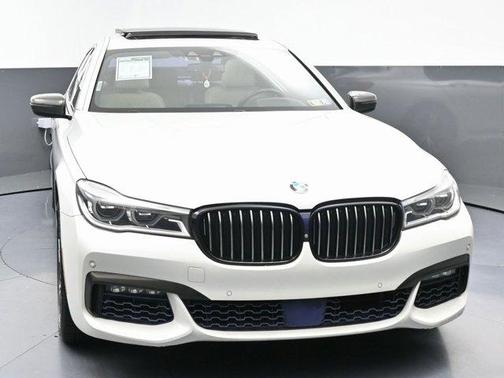 2016 BMW 750 i xDrive