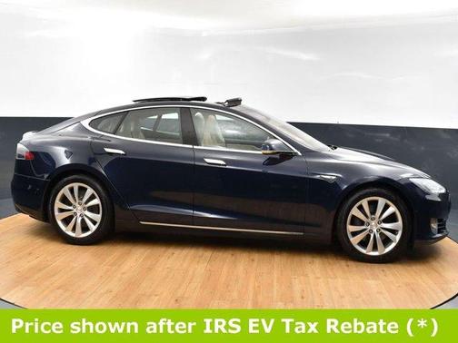 2015 Tesla Model S 70D