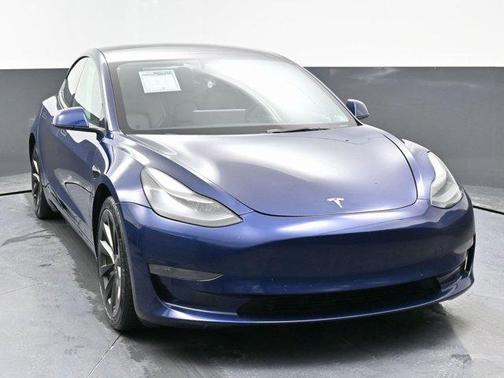 2022 Tesla Model 3 Base