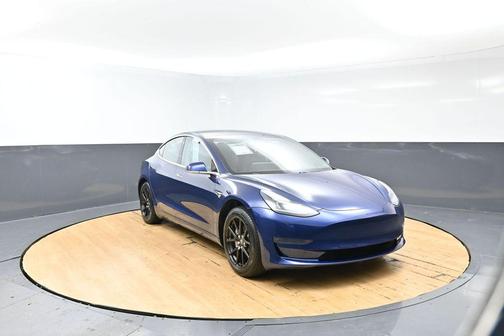 Blue 2018 Tesla Model 3 Long Range