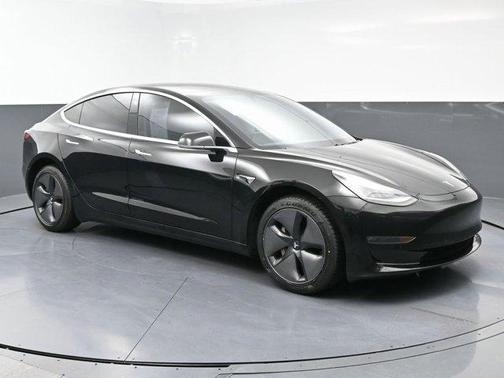 2019 Tesla Model 3 Standard Range Plus