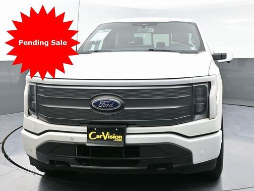 2022 Ford F-150 Lightning LARIAT
