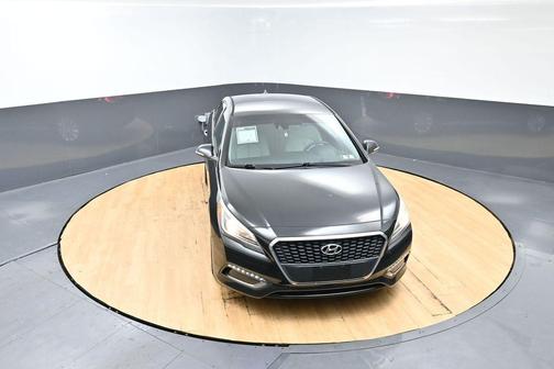 2016 Hyundai SONATA Hybrid SE