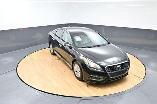 2016 Hyundai SONATA Hybrid SE