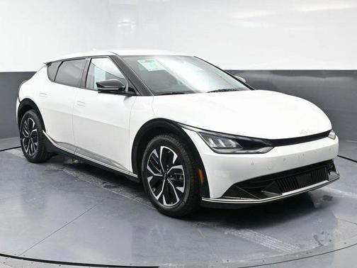 2022 Kia EV6 Wind