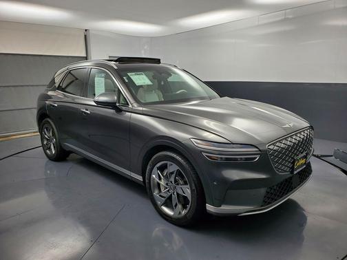 2023 Genesis Electrified GV70 Advanced