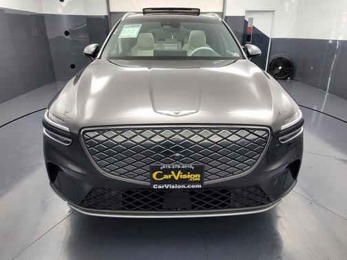 2023 Genesis Electrified GV70 Advanced