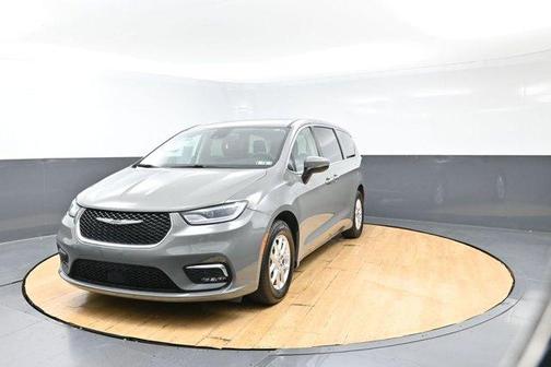 Ceramic Gray Clearcoat 2023 Chrysler Pacifica Touring-L