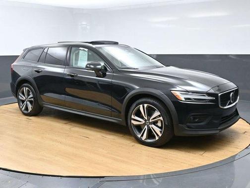 Black 2025 Volvo V60 Cross Country B5 Plus