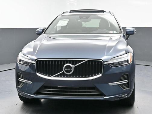 2022 Volvo XC60 B5 Momentum