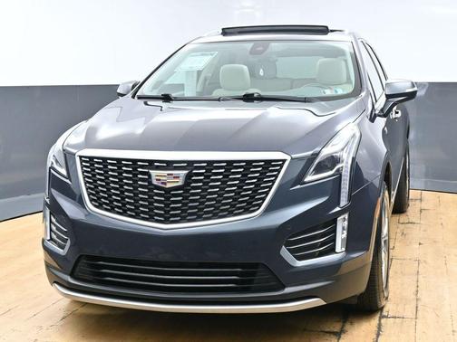 Wilder Metallic 2021 Cadillac XT5 Premium Luxury
