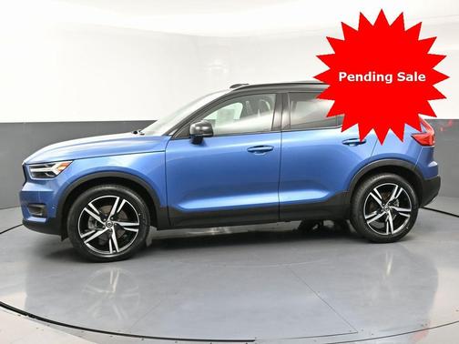 2019 Volvo XC40 T5 R-Design