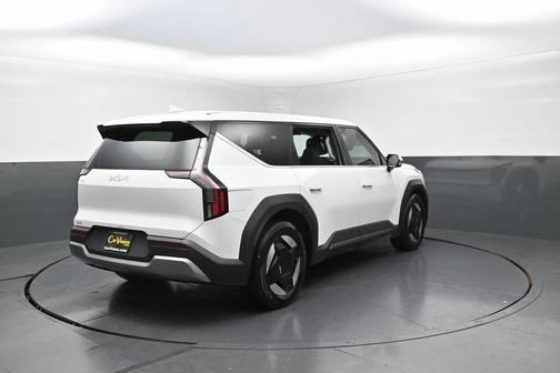 2024 Kia EV9 Light Long Range