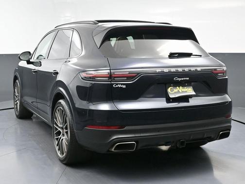 2023 Porsche Cayenne Platinum Edition
