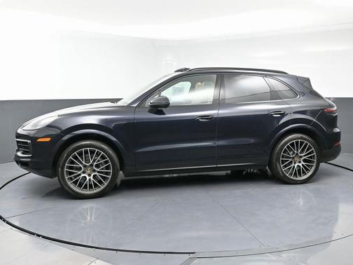 2023 Porsche Cayenne Platinum Edition