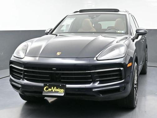 2023 Porsche Cayenne Platinum Edition