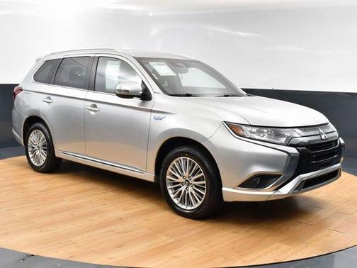 2022 Mitsubishi Outlander PHEV SEL