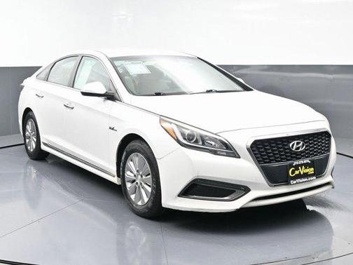 2016 Hyundai SONATA Hybrid SE