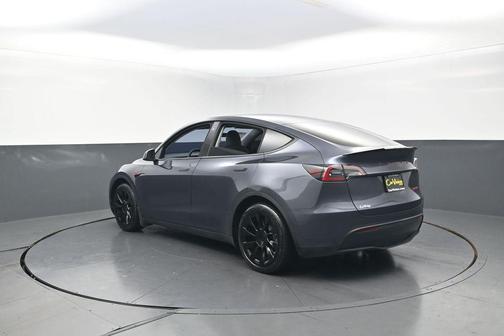Midnight Silver Metallic 2023 Tesla Model Y Long Range