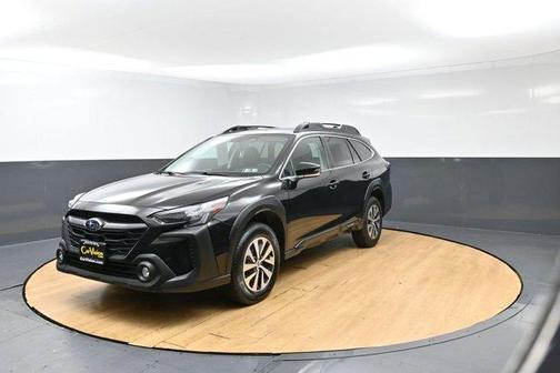 Crystal Black Silica 2023 Subaru Outback Premium
