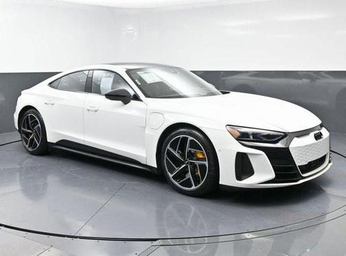 2023 Audi RS e-tron GT Base