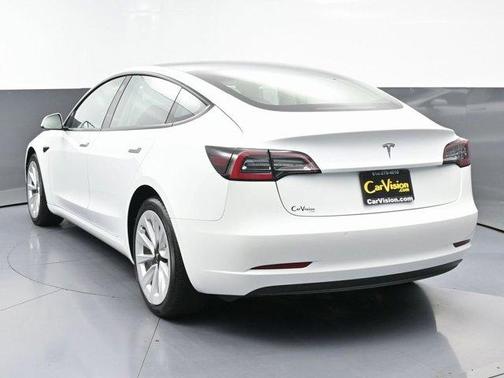 2022 Tesla Model 3 Base