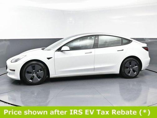 2022 Tesla Model 3 Base