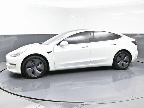 2020 Tesla Model 3 Standard Range Plus