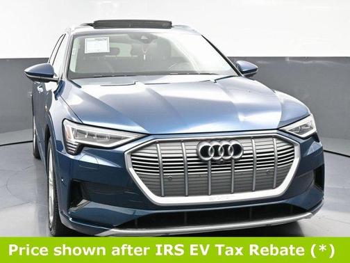 2019 Audi e-tron Premium Plus