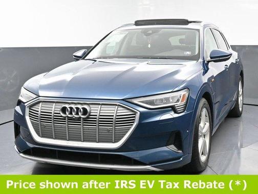 2019 Audi e-tron Premium Plus