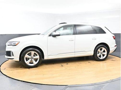 Carrara White 2023 Audi Q7 45 Premium