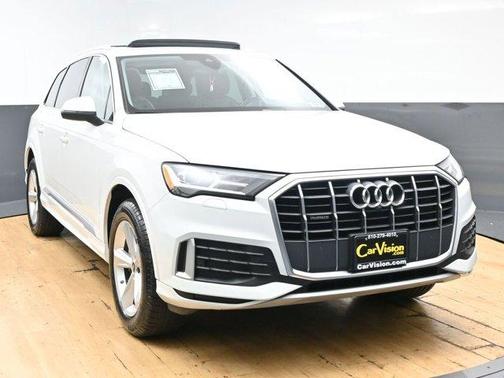 Carrara White 2023 Audi Q7 45 Premium