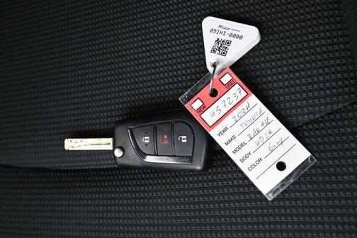 Magnetic Gray Metallic 2024 Toyota RAV4 LE