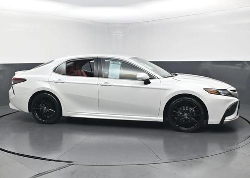 Pearl 2024 Toyota Camry XSE