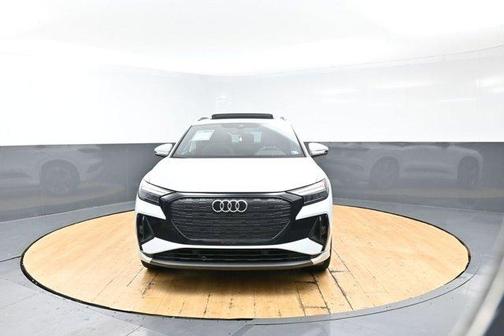 Glacier White Metallic 2024 Audi Q4 e-tron 55 quattro Premium