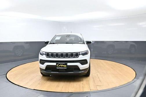 Bright White Clearcoat 2023 Jeep Compass Sport