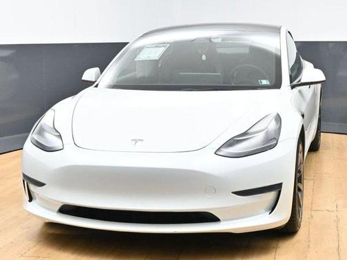 Pearl White Multi 2023 Tesla Model 3 Base