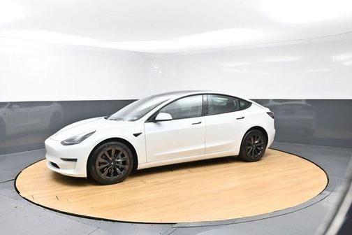 Pearl White Multi 2023 Tesla Model 3 Base