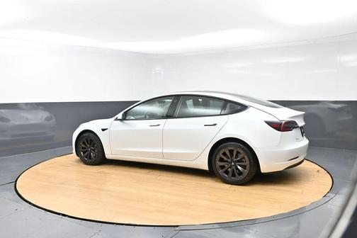 Pearl White Multi 2023 Tesla Model 3 Base