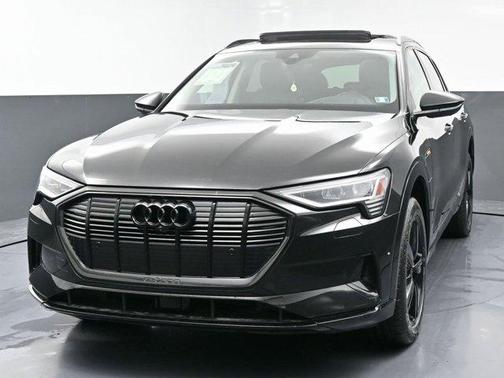 2019 Audi e-tron Prestige