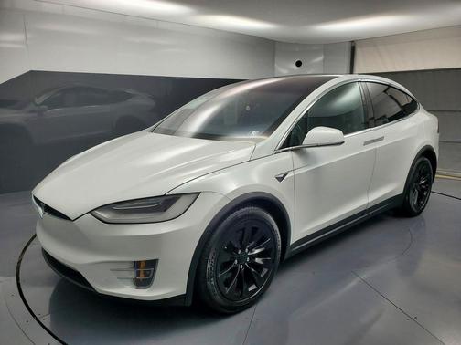 2020 Tesla Model X Long Range