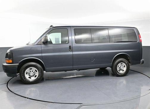 2017 Chevrolet Express 2500 LS