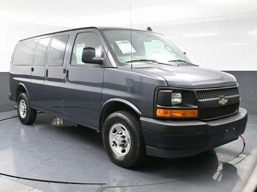 2017 Chevrolet Express 2500 LS