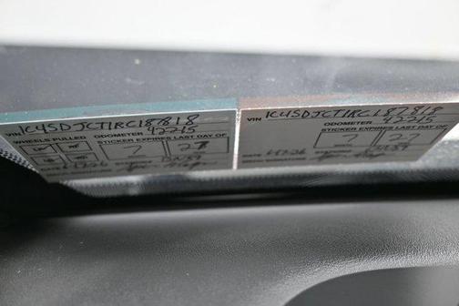 White Knuckle Clearcoat 2024 Dodge Durango R/T