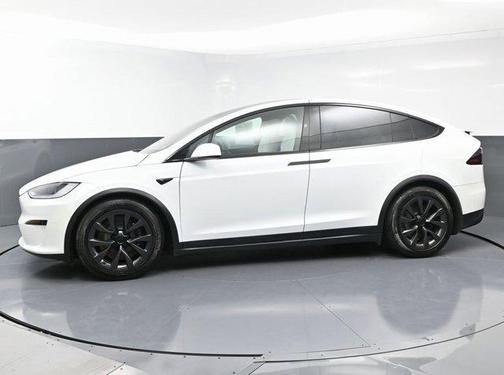 2024 Tesla Model X Base