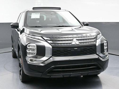 2022 Mitsubishi Outlander Black Edition