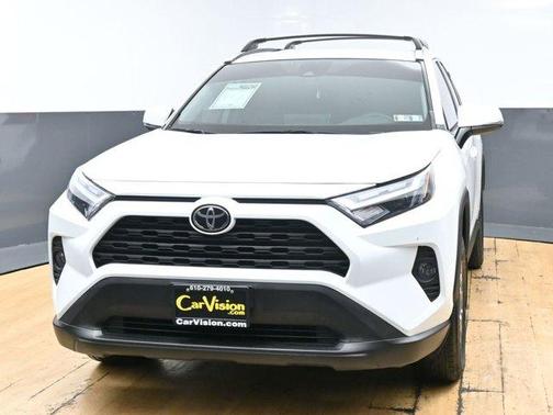 Ice 2025 Toyota RAV4 Hybrid LE