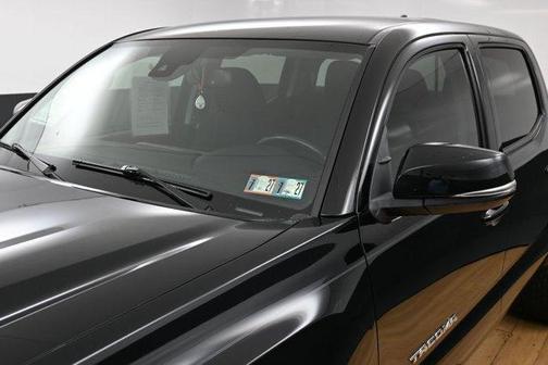Midnight Black Metallic 2022 Toyota Tacoma SR5